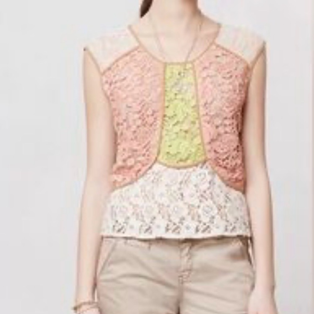 Champagne &‎ Strawberry Lace Tank Size M